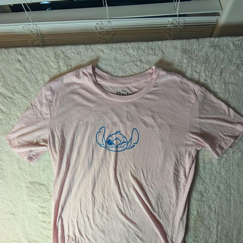 Disney Women's Pink T-shirt